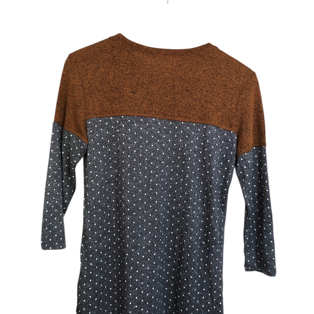 Maurices Brown and Gray 3/4 Sleeve Tunic Blouse - Picture 2 of 3
